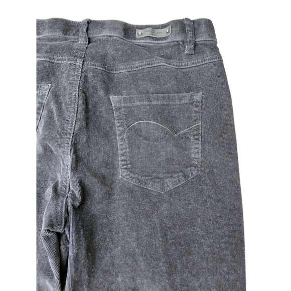 Simon Chang Black Straight Leg Jeans Timeless Style - Picture 5 of 7